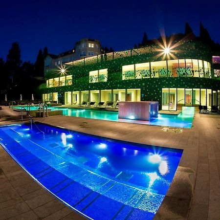 Rimske Terme - Hotel Zdraviliski Dvor Rimske Toplice Exteriör bild