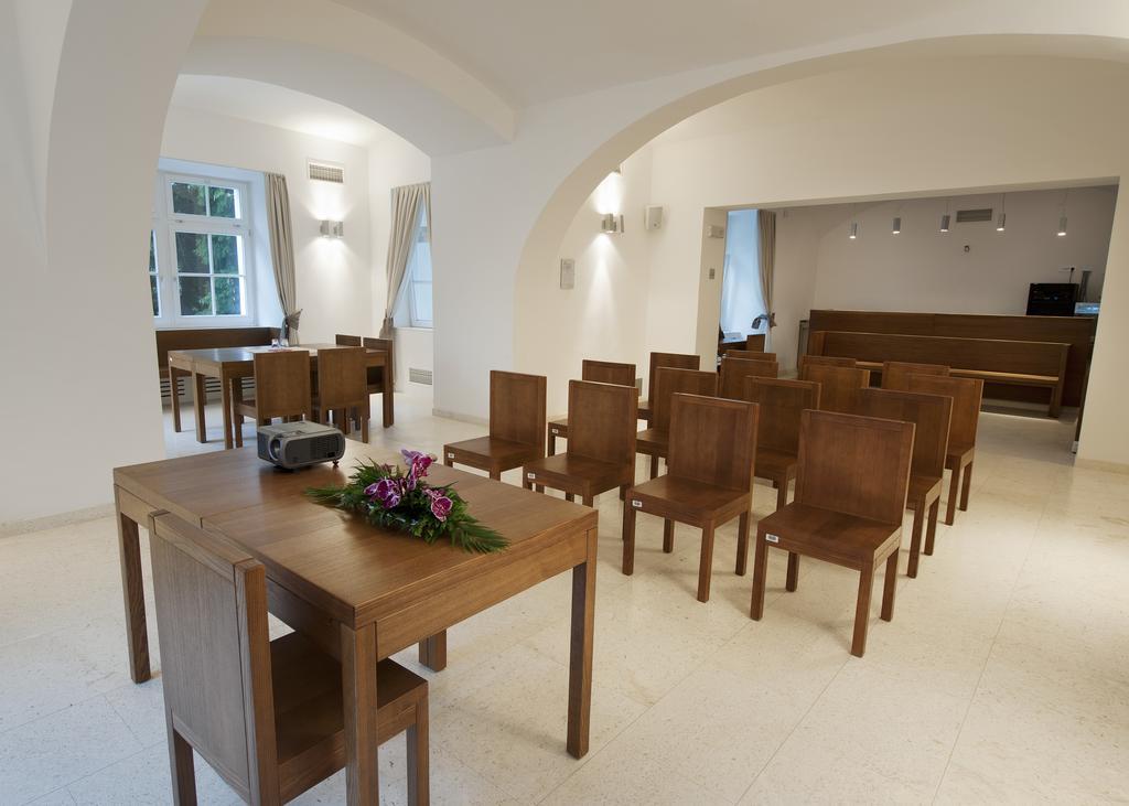 Rimske Terme - Hotel Zdraviliski Dvor Rimske Toplice Exteriör bild