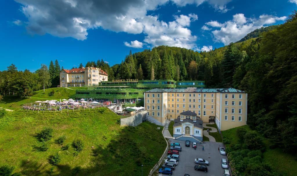 Rimske Terme - Hotel Zdraviliski Dvor Rimske Toplice Exteriör bild